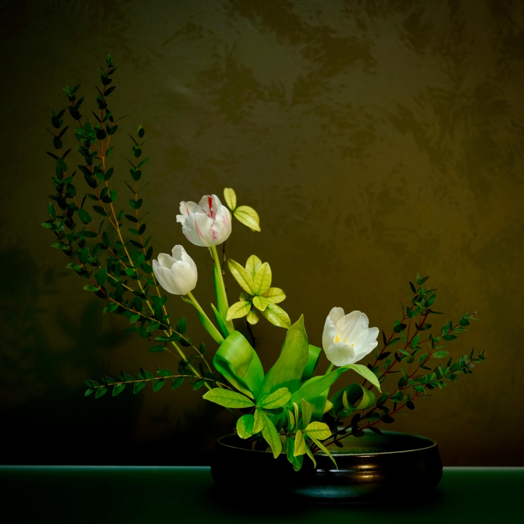 Ikebana con tulipani